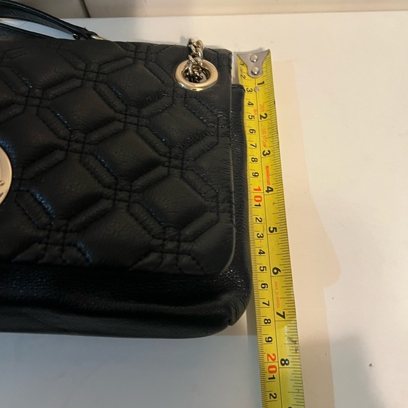 Kate Spade Astor Court Cynthia Shoulder
Bag. Black Leather. EUC - Picture 12 of 16